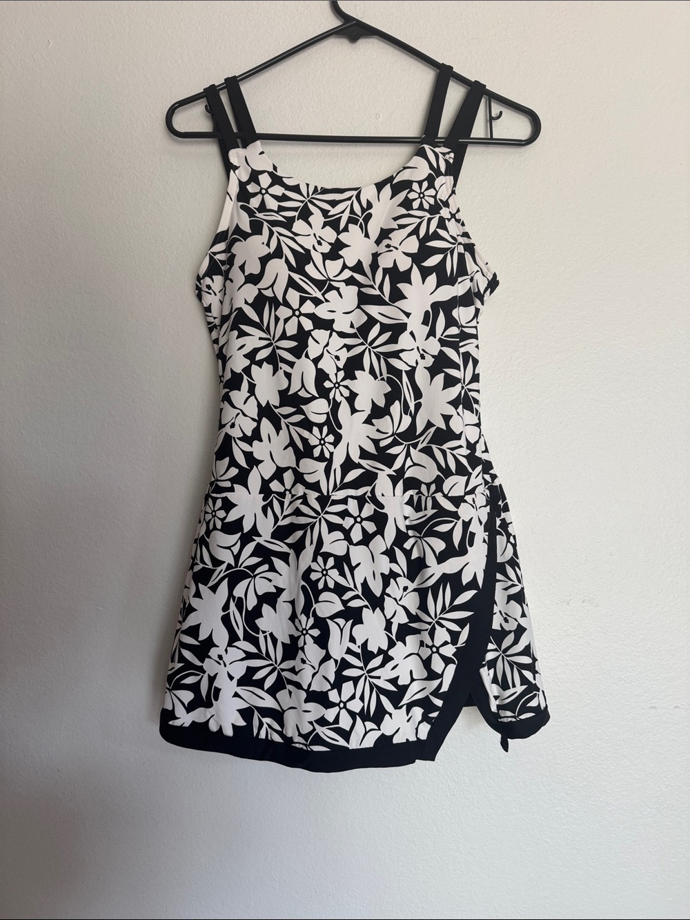 Lands' End Black and White Floral swim suit